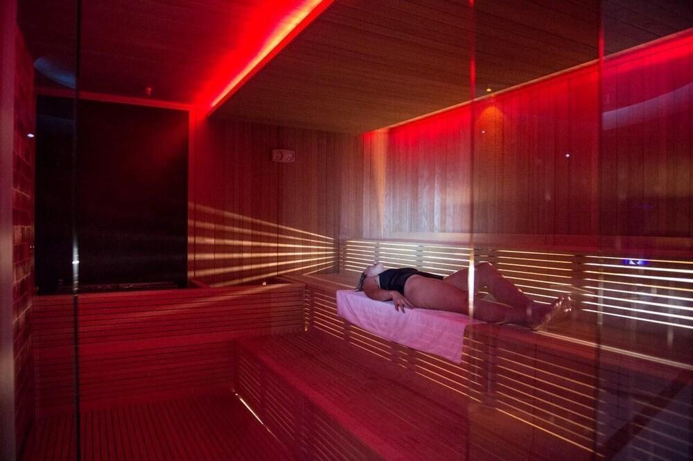 Hotel Prahova Plaza Плоешти Экстерьер фото