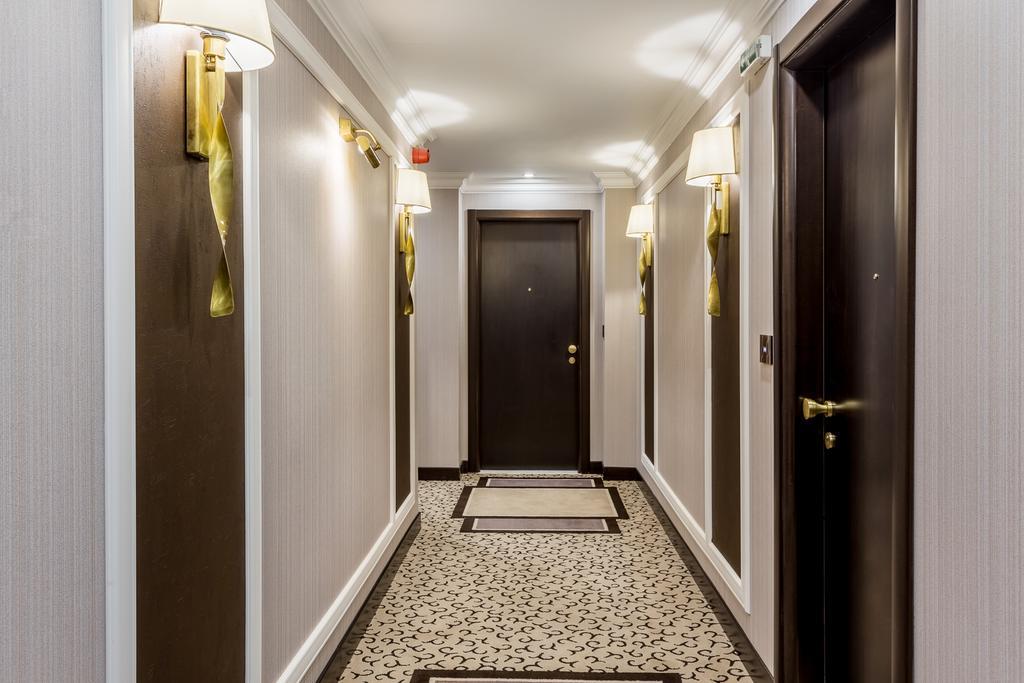 Hotel Prahova Plaza Плоешти Экстерьер фото