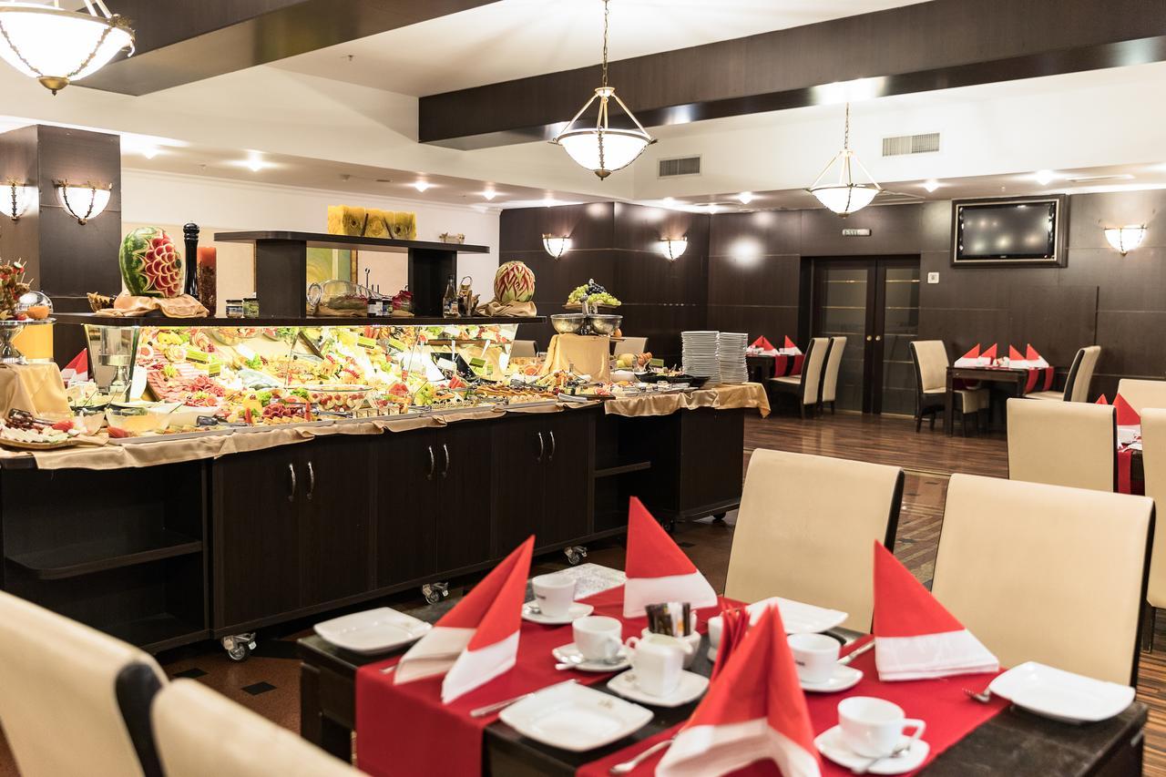 Hotel Prahova Plaza Плоешти Экстерьер фото