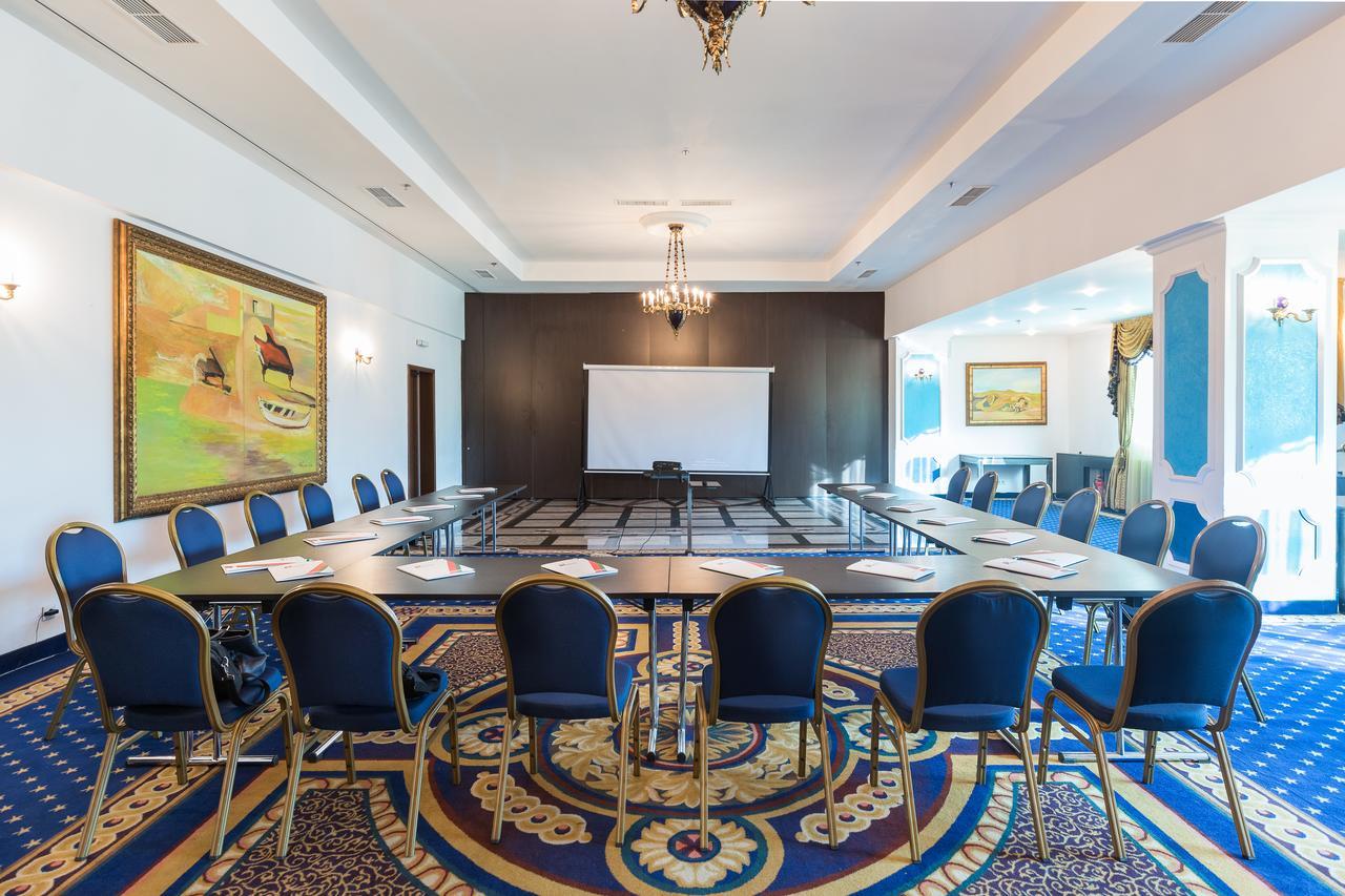 Hotel Prahova Plaza Плоешти Экстерьер фото