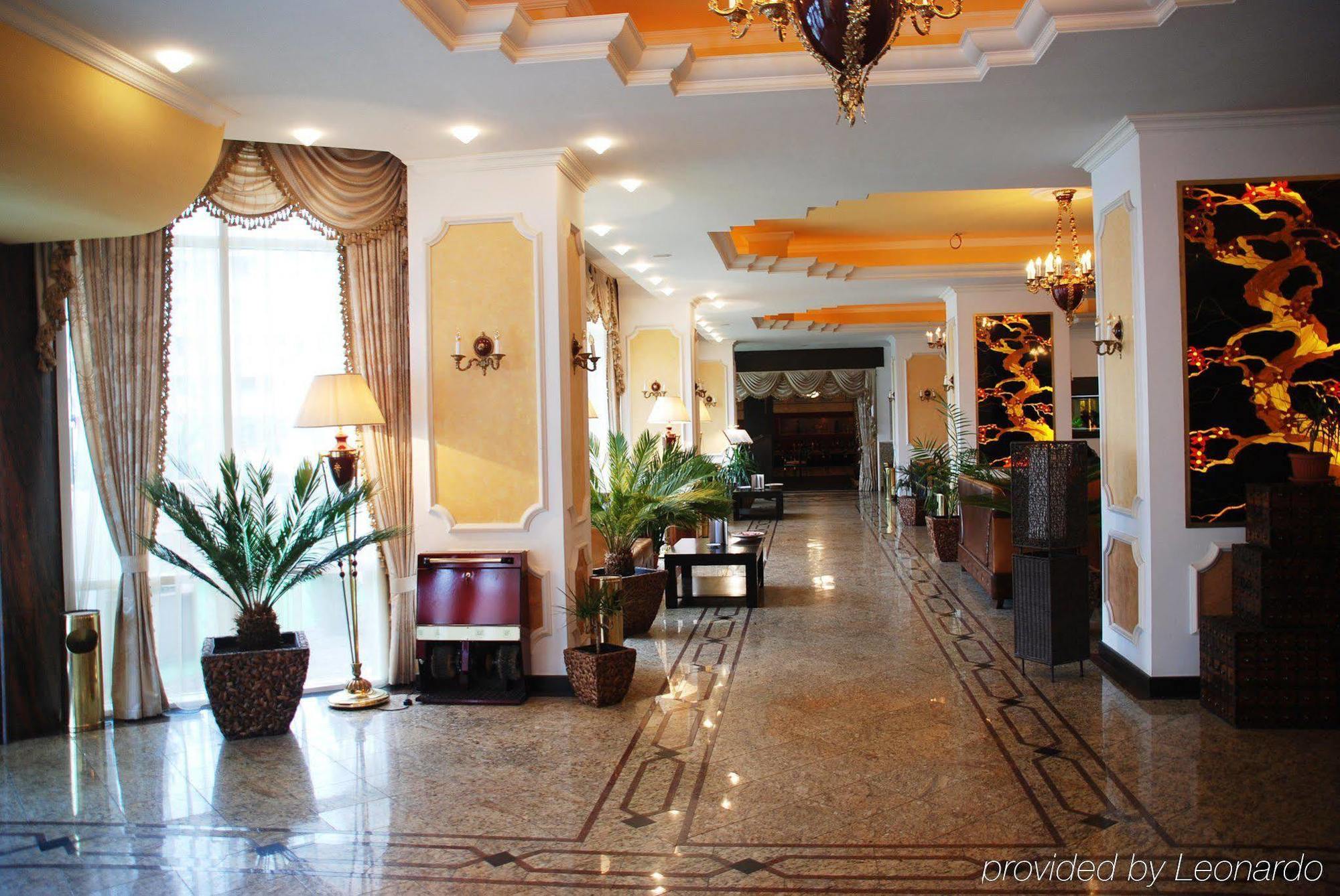 Hotel Prahova Plaza Плоешти Интерьер фото